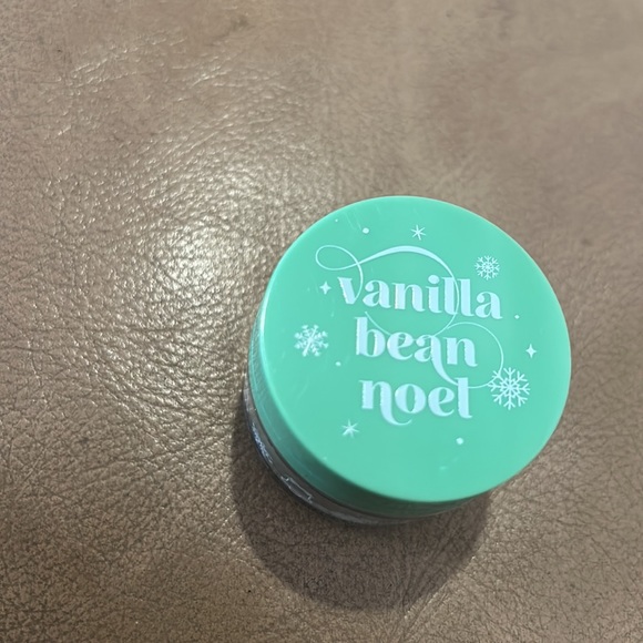 Brand new lip scrub - Picture 4 of 4